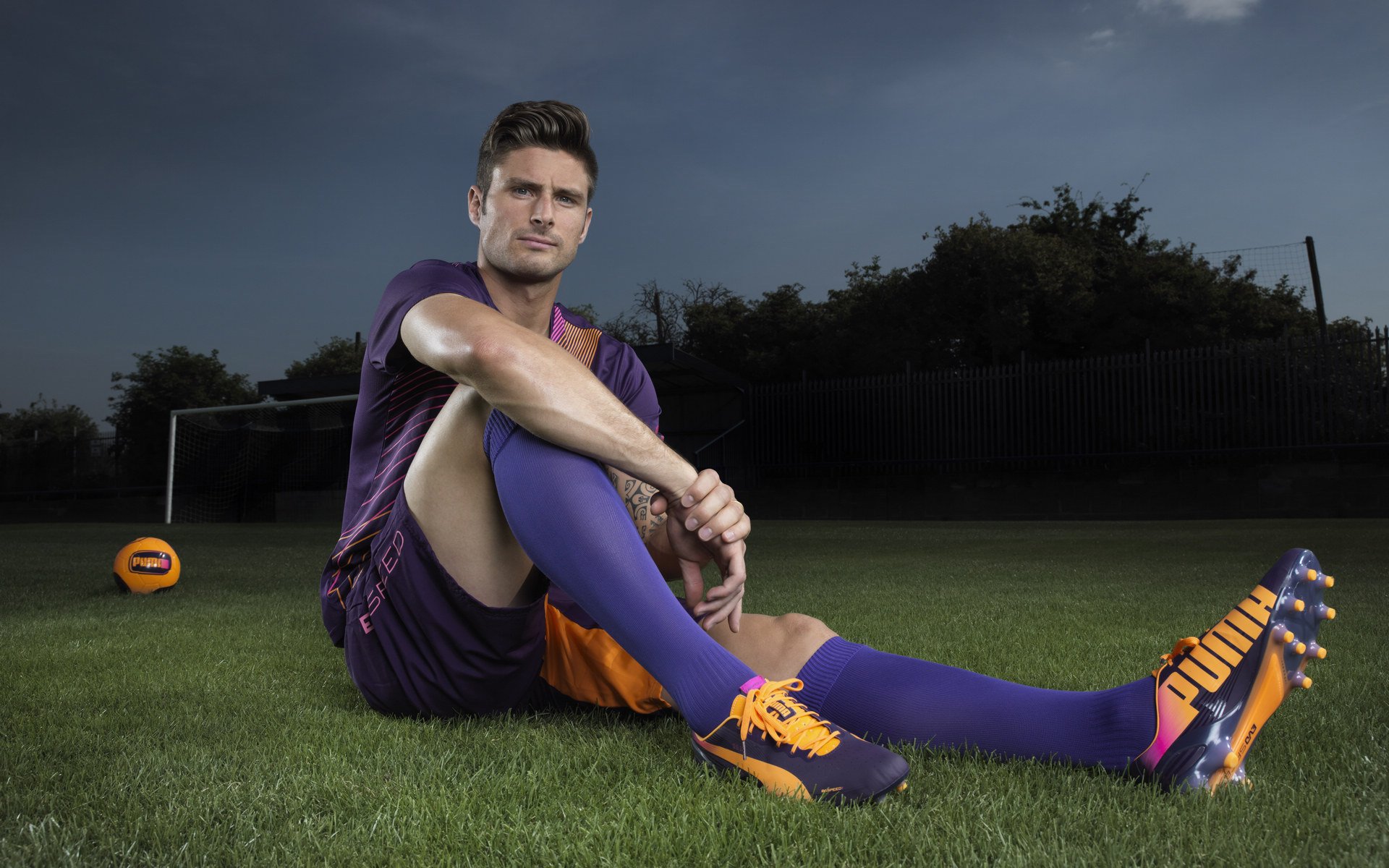 迈阿密国际中场核心伤愈复出，助力球队冲击冠军，国际迈阿密队球员